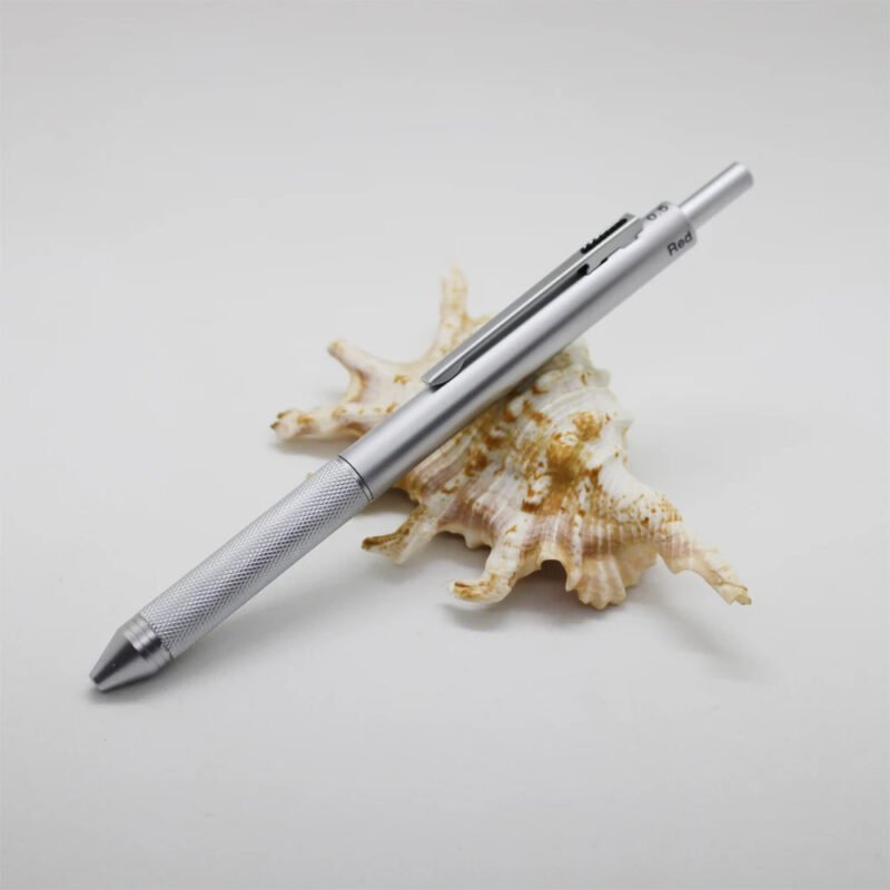 Metal 4 in 1 Multifunctional 4-Color tactical self defense pen​