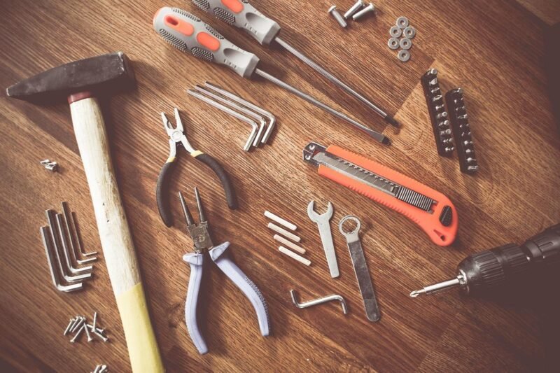 what is a utility knife used for