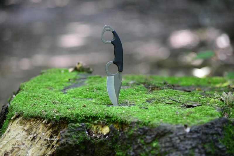 what is an edc knife