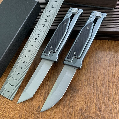 D2 Camping Folding Knife Retail Display for Wholesale