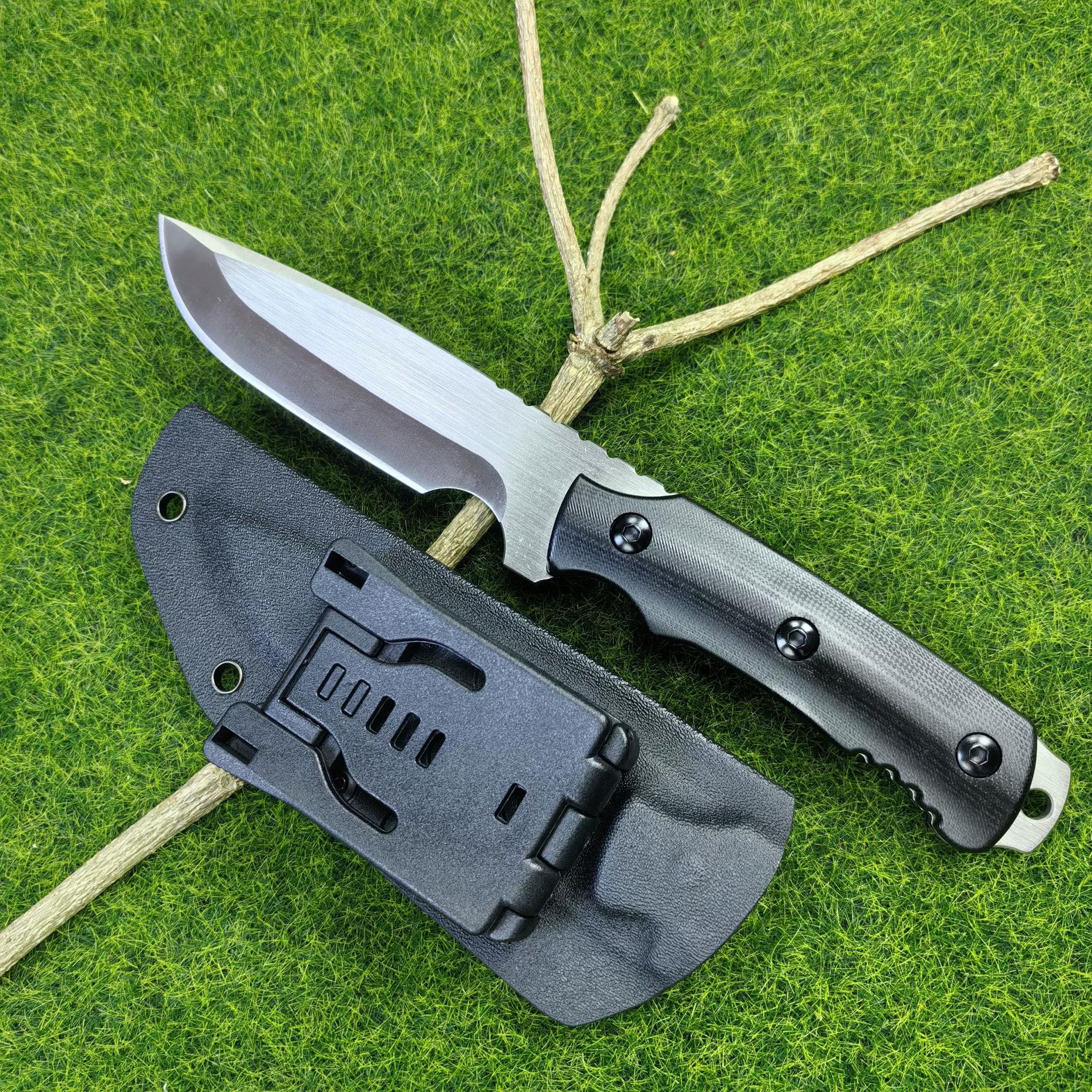 02-3ff63744a027.webp Camping Fixed Blade Knife Dealer Assortment for Wholesale