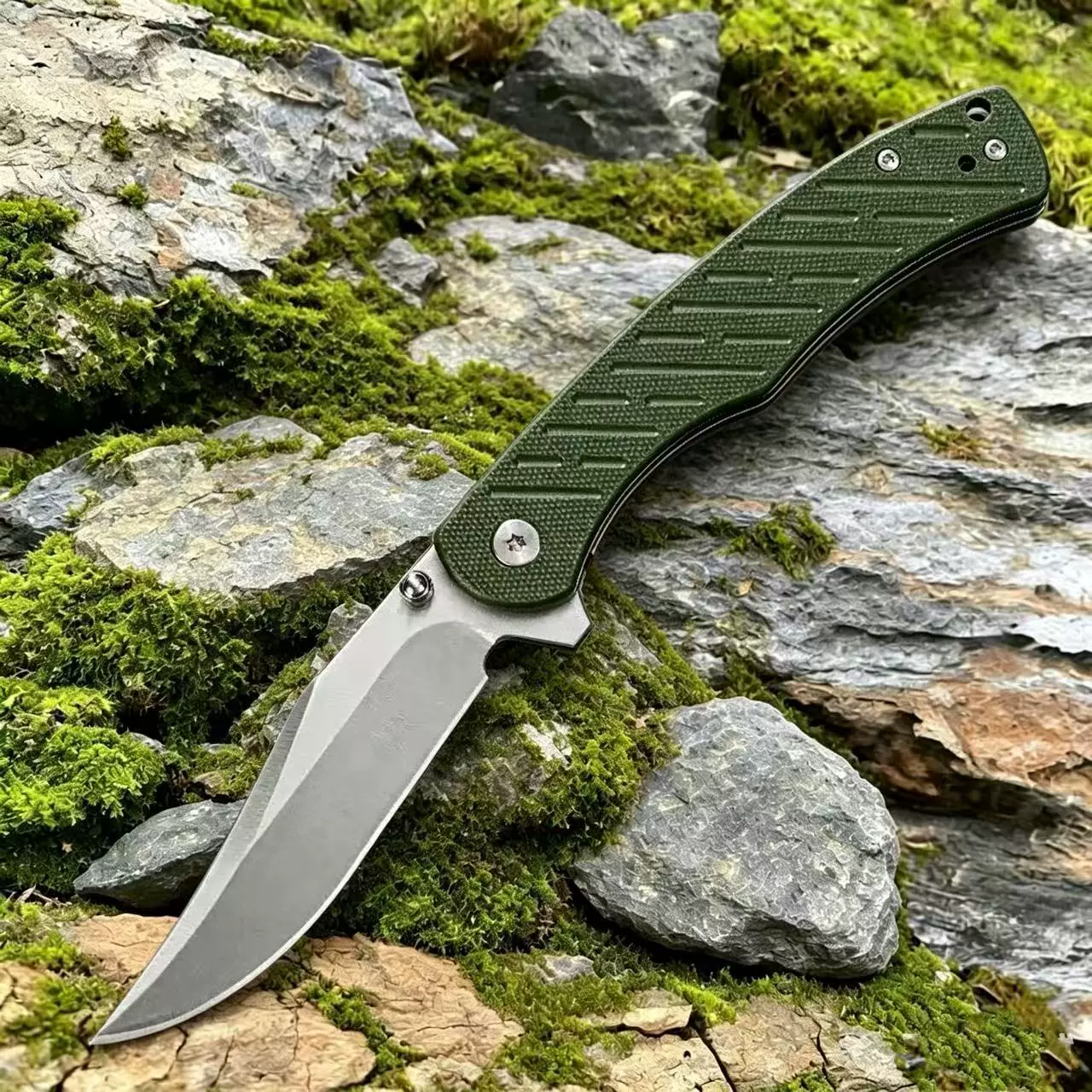 02-6b6c859f186c.webp Camping Fixed Blade Knife Retail Display for Wholesale
