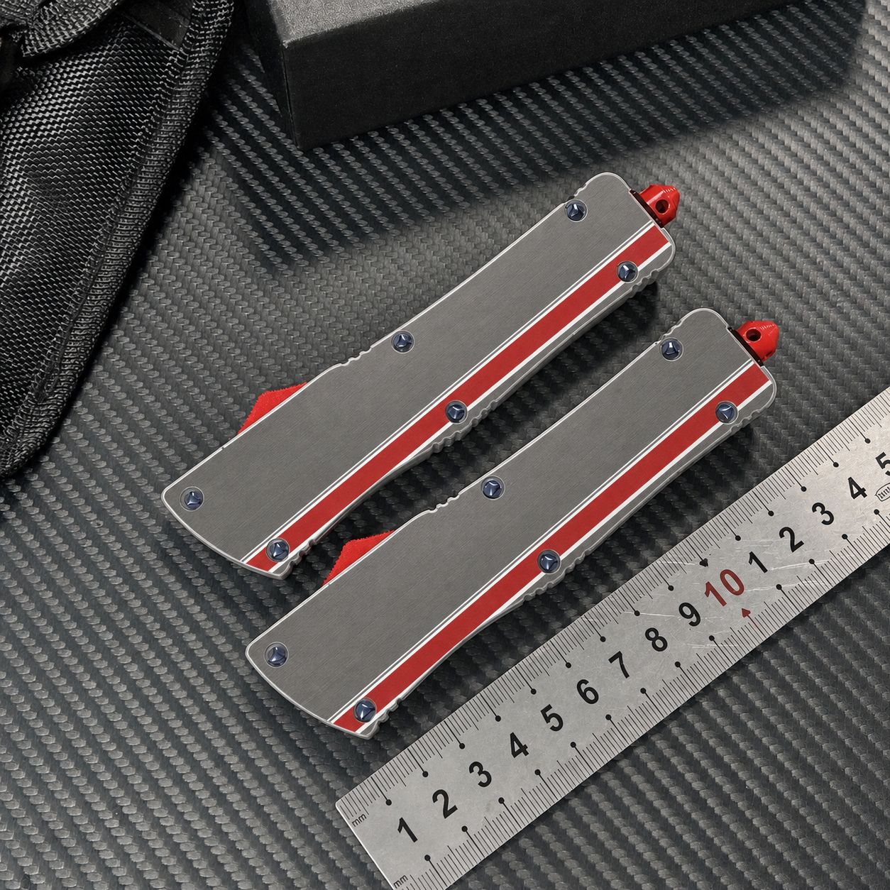 Gunmetal Crimson Racing Stripe Heavyweight OTF Automatic Knife Gunmetal Crimson Racing Stripe heavyweight zinc alloy OTF automatic knife pair