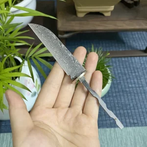 Made DIY Damascus Steel Fixed Professional Camping Knife Serrated Edge High Quality Outdoor Decorative product view 2