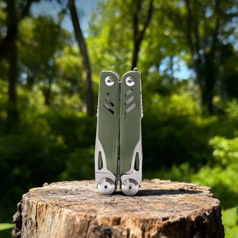 Multi Functional 13 in 1 Swiss Knife Portable Folding Wilderness Survival Tool With Stainless Steel Blades for Camping Garden - product view 4
