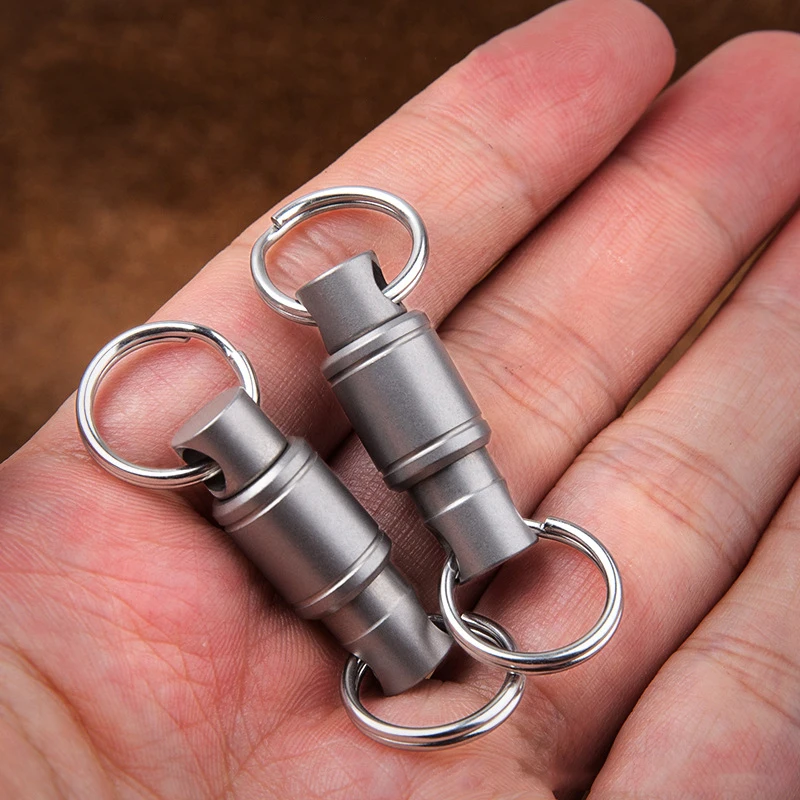 Multi-Functional Tools Titanium Alloy Two-way Keychain Removable 360-degree Rotation Corrosion-resistant Easy to Use - product view 2